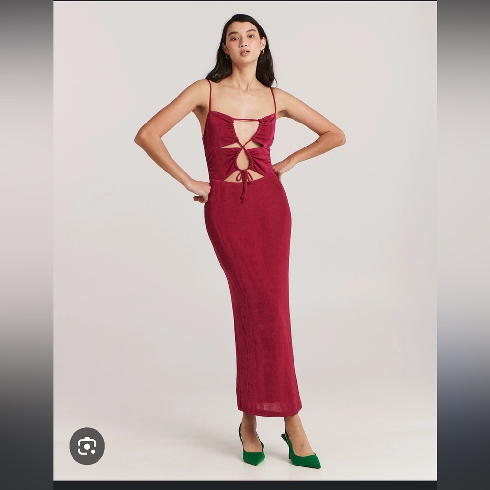 NWT CHARLIE HOLIDAY Mason Midi Dress in Magenta Size 4